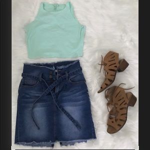 Mint sleeveless crop top